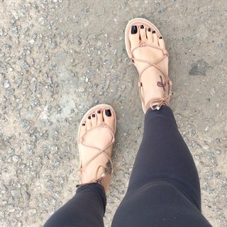 Jaqueline Mello feet photo thumbnail