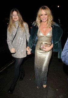 Amanda Holden feet photo thumbnail