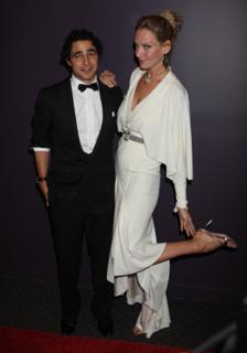 Uma Thurman feet photo thumbnail