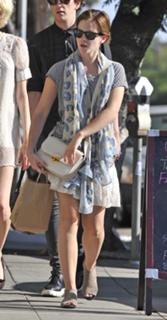 Emma Watson feet photo thumbnail