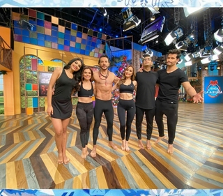 Cynthia Rodríguez feet photo thumbnail