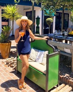 Denise Austin feet photo thumbnail