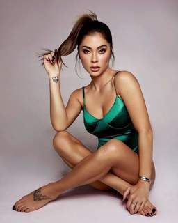 Arianny Celeste feet photo thumbnail