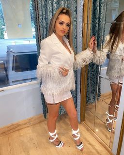 Victoria Waldrip feet photo thumbnail