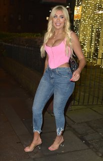 Chloe Ferry feet photo thumbnail