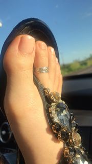 Alaine Crissiê feet photo thumbnail
