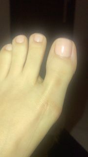 Alaine Crissiê feet photo thumbnail