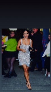 Vanessa Hudgens feet photo thumbnail