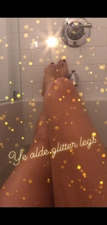 Kate Walsh feet photo thumbnail