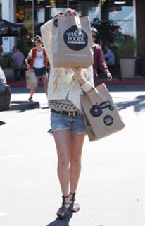 Lindsay Lohan feet photo thumbnail