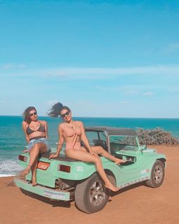 Kéfera Buchmann feet photo thumbnail