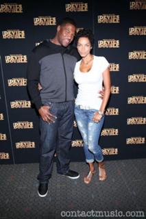 Nicole Murphy feet photo thumbnail