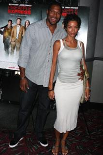 Nicole Murphy feet photo thumbnail