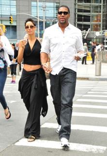 Nicole Murphy feet photo thumbnail