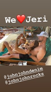 Juliana Paes feet photo thumbnail