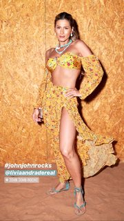 Lívia Andrade feet photo thumbnail
