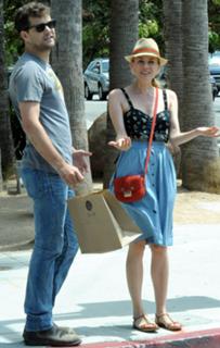 Diane Kruger feet photo thumbnail