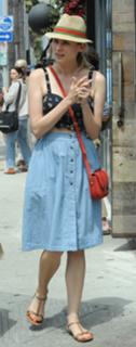 Diane Kruger feet photo thumbnail
