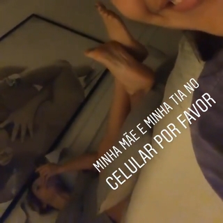 Flávia Alessandra feet photo thumbnail