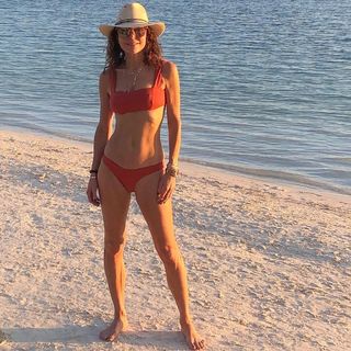 Bethenny Frankel feet photo thumbnail
