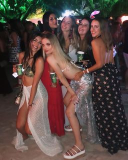 Giovanna Chaves feet photo 1