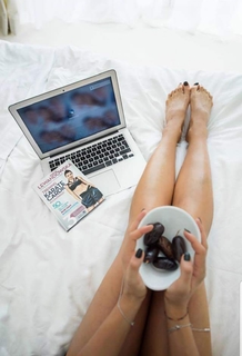 Anna Lewandowska feet photo thumbnail