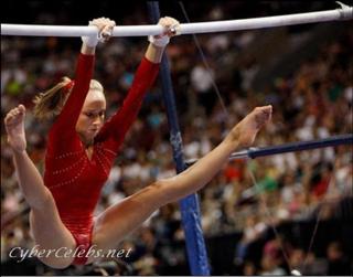Nastia Liukin feet photo thumbnail