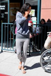 Michelle Rodriguez feet photo thumbnail