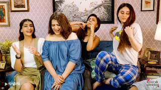 Kareena Kapoor feet photo thumbnail