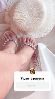 Alaine Crissiê feet photo thumbnail