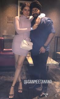 Hansika Motwani feet photo thumbnail