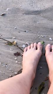 Alaine Crissiê feet photo thumbnail