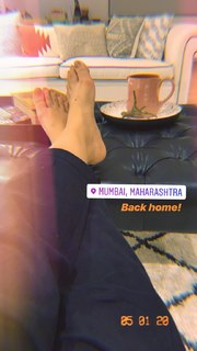 Parineeti Chopra feet photo thumbnail