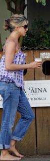 Jennifer Aniston feet photo thumbnail