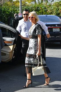 Naomi Watts feet photo thumbnail