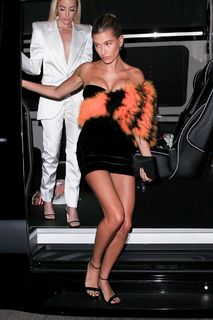 Hailey Bieber feet photo thumbnail