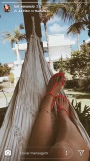 Lari Venâncio feet photo 4