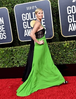 Charlize Theron feet photo thumbnail