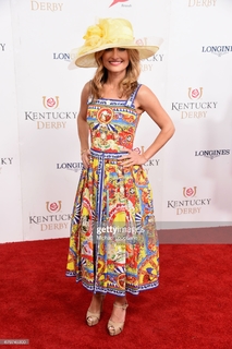 Giada De Laurentiis feet photo thumbnail