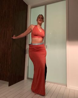 Julieanna Marie Goddard feet photo thumbnail