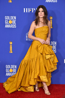 Sandra Bullock feet photo thumbnail