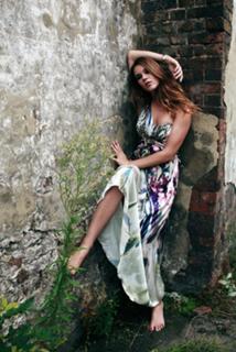Joss Stone feet photo thumbnail