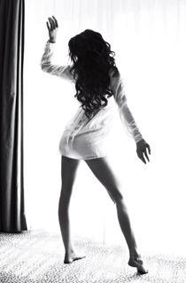 Joss Stone feet photo thumbnail