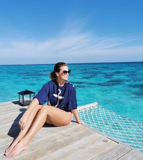 Cristina Ferreira feet photo thumbnail