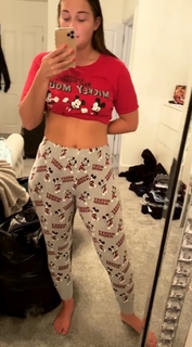 Jacqueline Jossa feet photo thumbnail