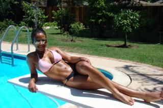 Christina Milian feet photo thumbnail