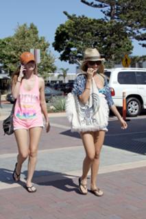 Ashley Tisdale feet photo thumbnail