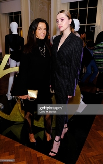 Aimee Lou Wood feet photo 4