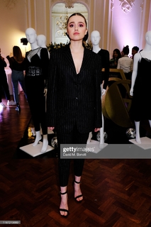 Aimee Lou Wood feet photo 5