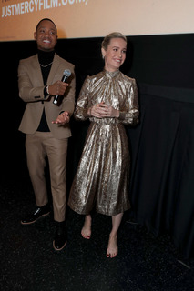 Brie Larson feet photo thumbnail